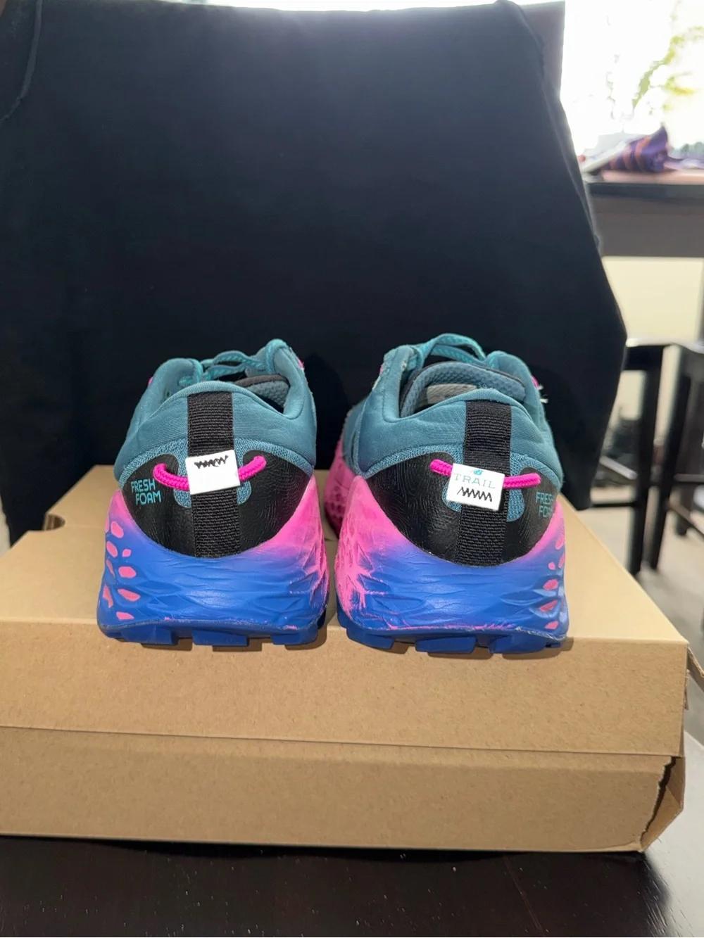 New Balance Women's Fresh Foam More TR Trail V1 Running Shoes poison berry 9.5